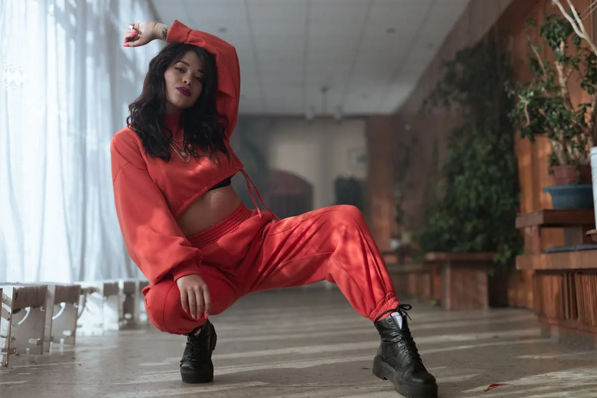 Tute e Completi Estivi 2025: La Scelta Smart per un Look Comodo e Raffinato