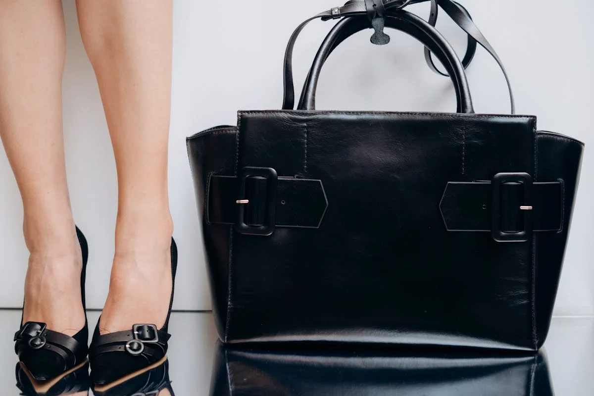 Accessori moda di qualità: come scegliere borse, scarpe e dettagli che durano nel tempo